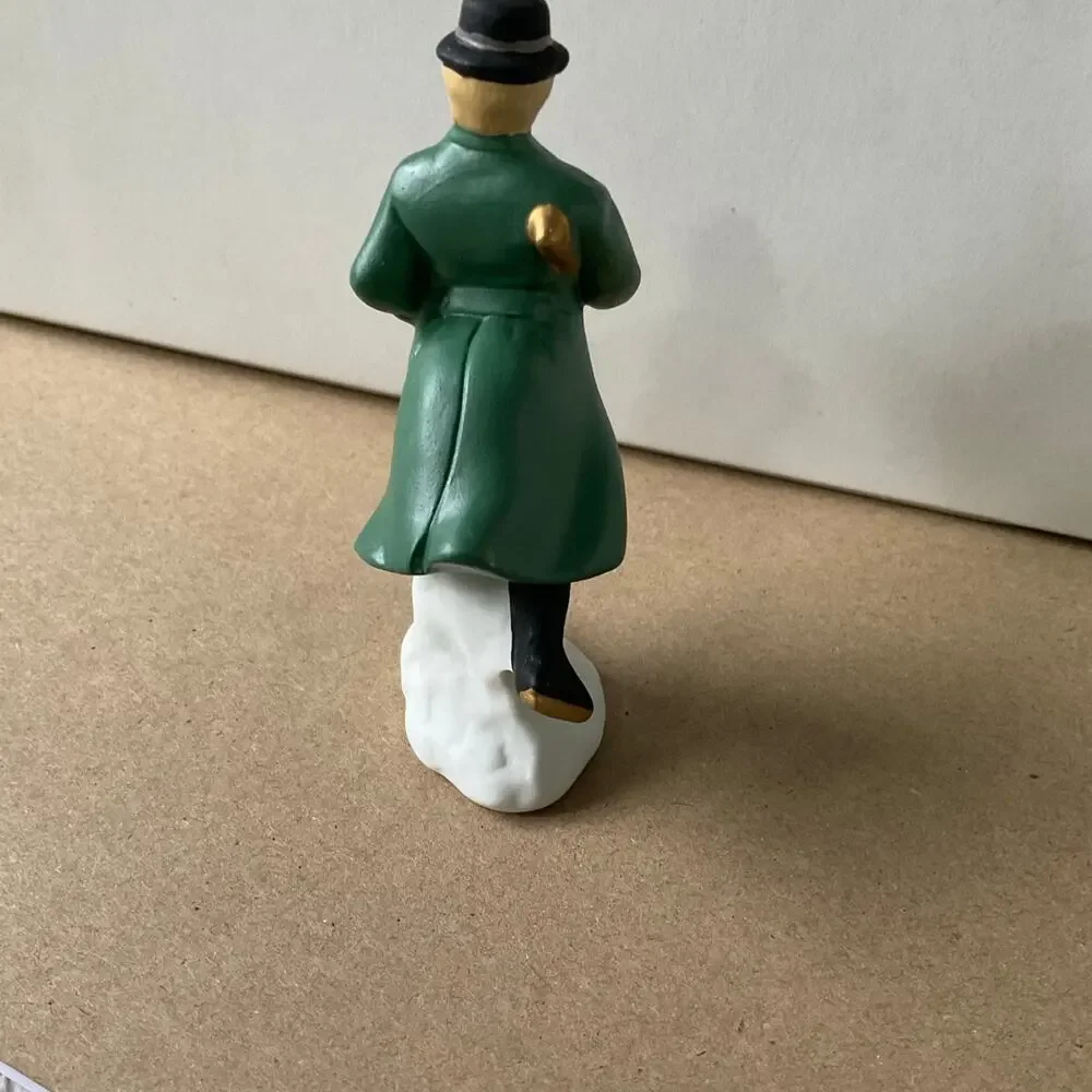 Figurine Yuletide remembrance porcelain collection by‎ Russ vintage